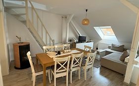 Gemütliche neurenovierte Dachgeschosswohnung